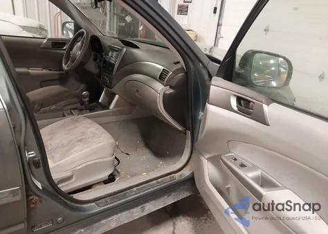 2009 Subaru Forester 2.5X из США, поврежденный, VIN JF2SH61629H752564